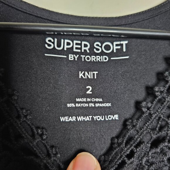 TORRID Super Soft Crew Neck Lace Yoke Tank NWT - Picture 8 of 9